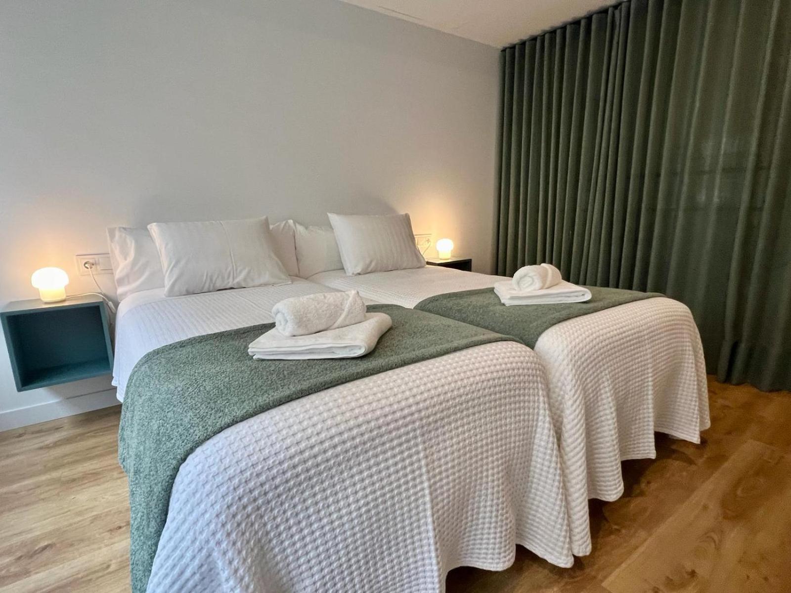 Piso Exclusivo En Céntrico, Negocios, Confort