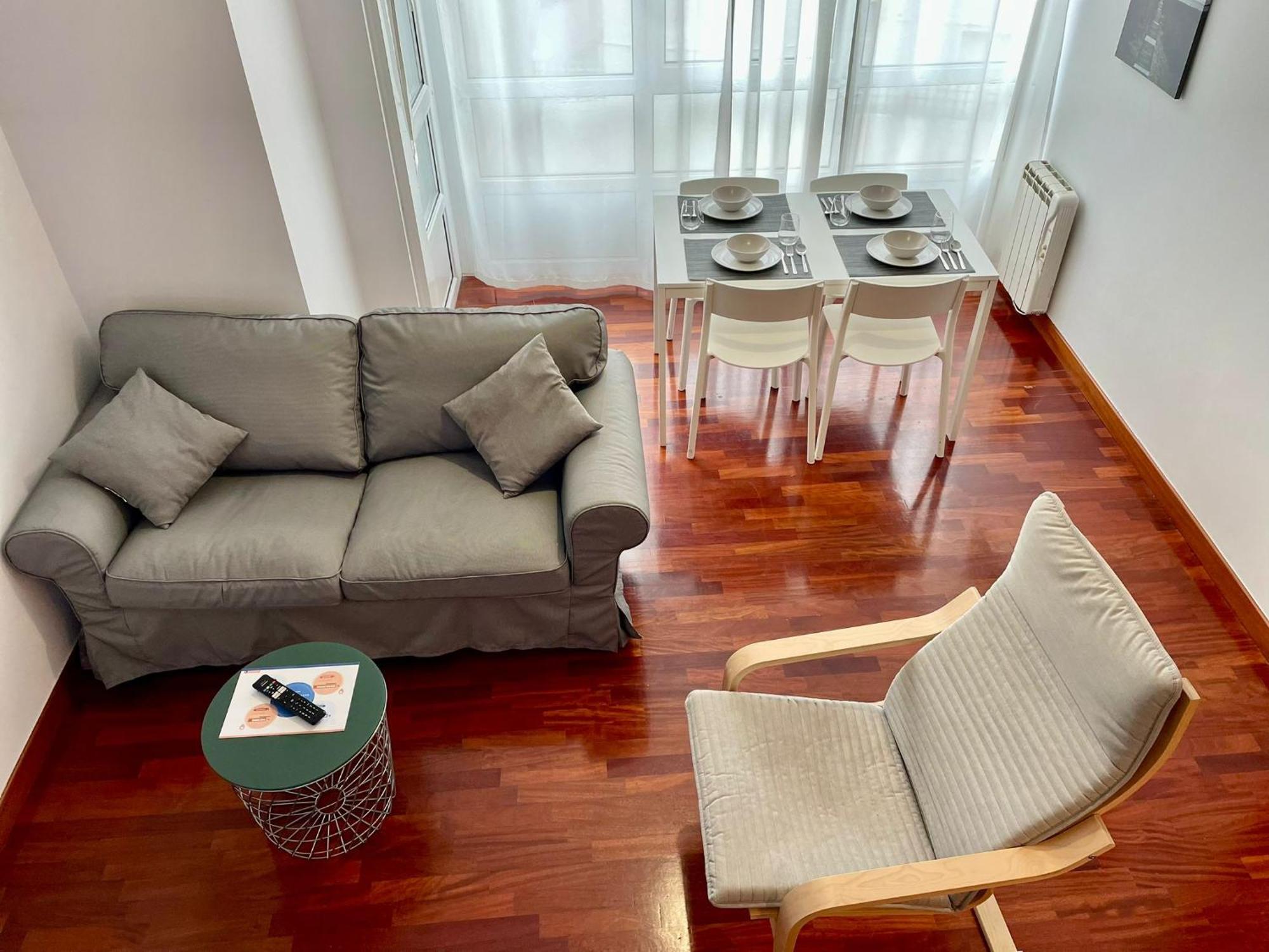 Apartahotel Cies Suitel Lopez De Neira 28 - Your