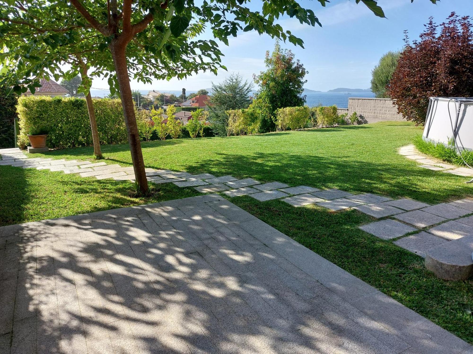 Holiday home Charneca, Jardin Y Mar *