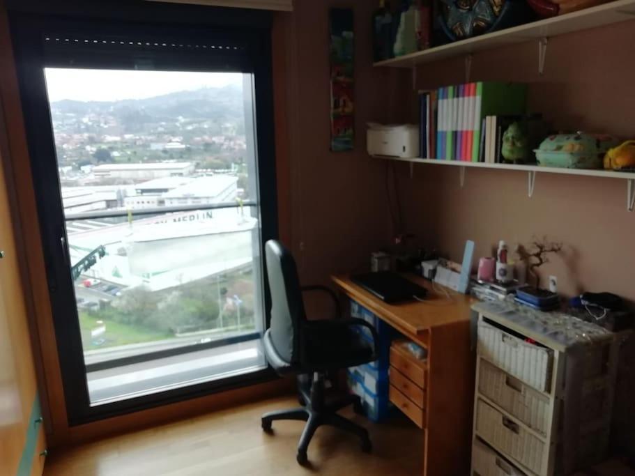 En Piso Compartido Cerca De Playa De Samil Apartamento *