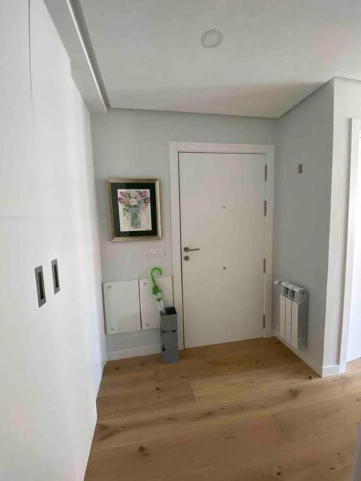 Piso A Estrenar Entrada Autonoma Garage Wifi 4 Personas * Vigo