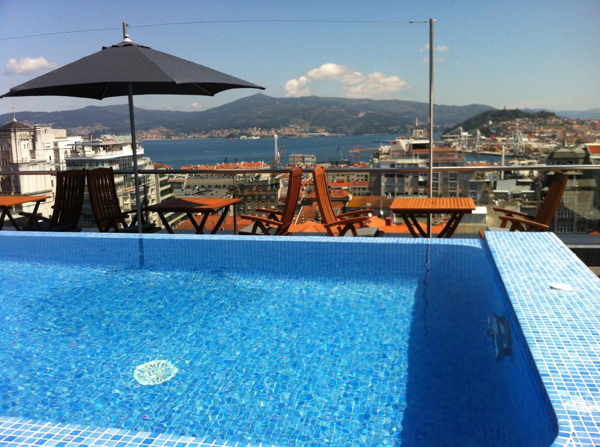 Hotel Silken Axis 4*