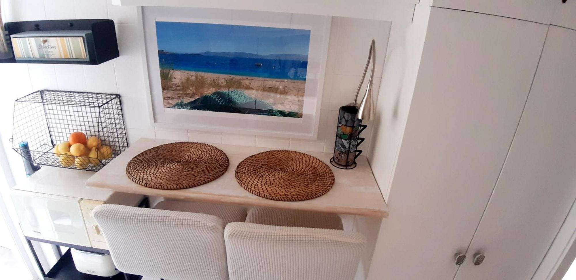 Apartamento Vistas A La Ria Y Garaje En El Castro, Centro *