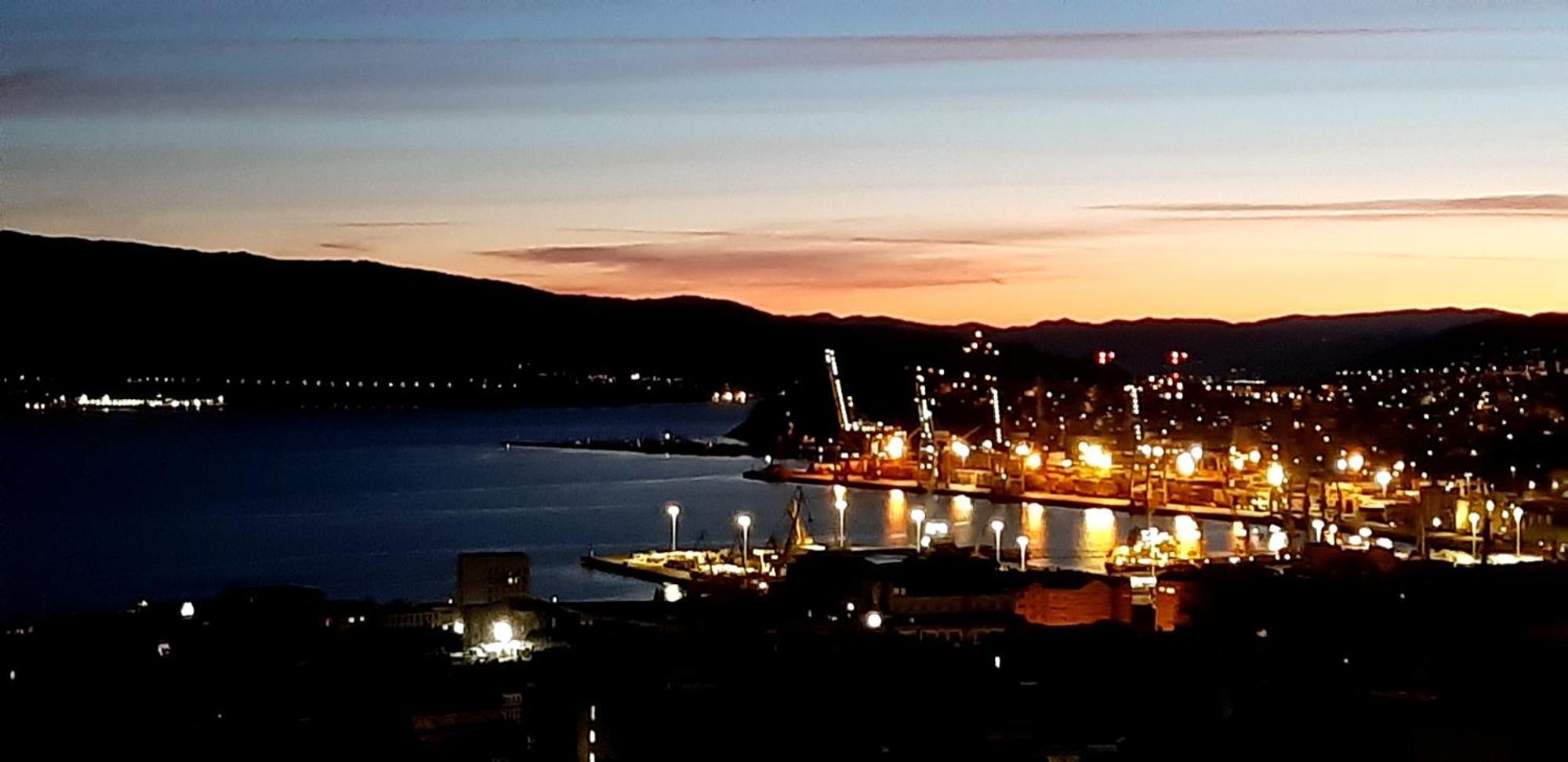 Vistas A La Ria Y Garaje En El Castro, Centro Vigo