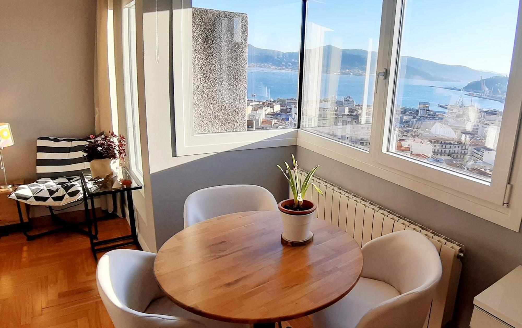 Vistas A La Ria Y Garaje En El Castro, Centro * Vigo