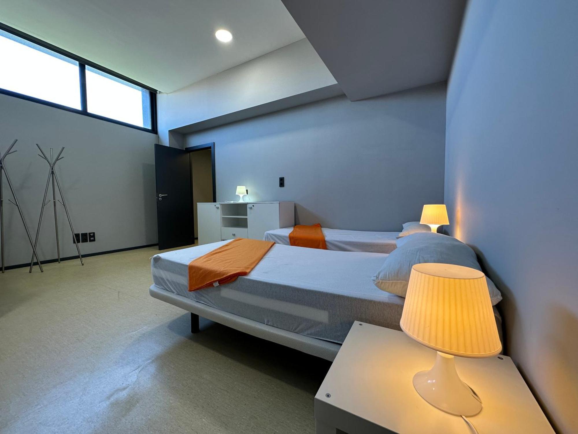 Beds & *
