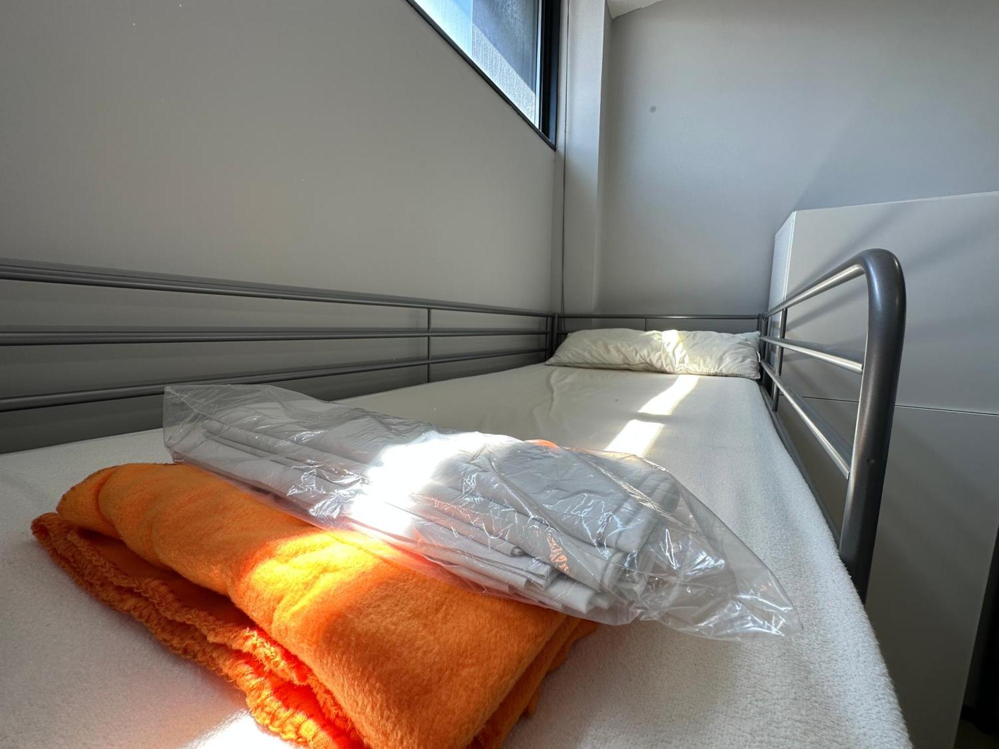 Beds & *