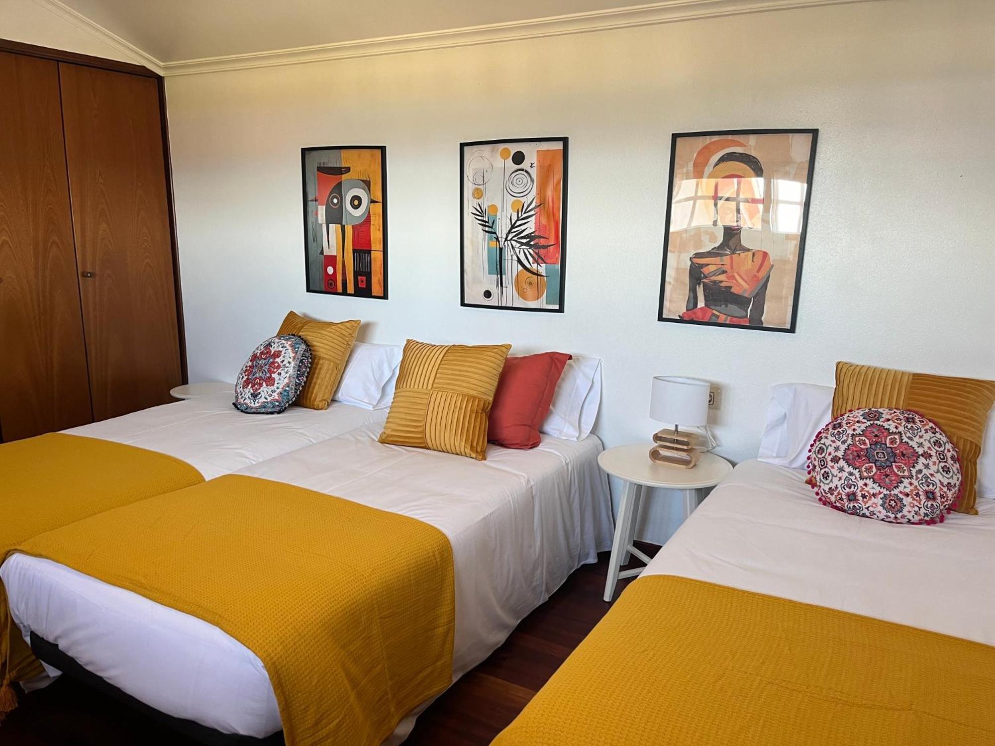 Casa Con Piscina, Vistas Y Cerca De Playas Holiday home