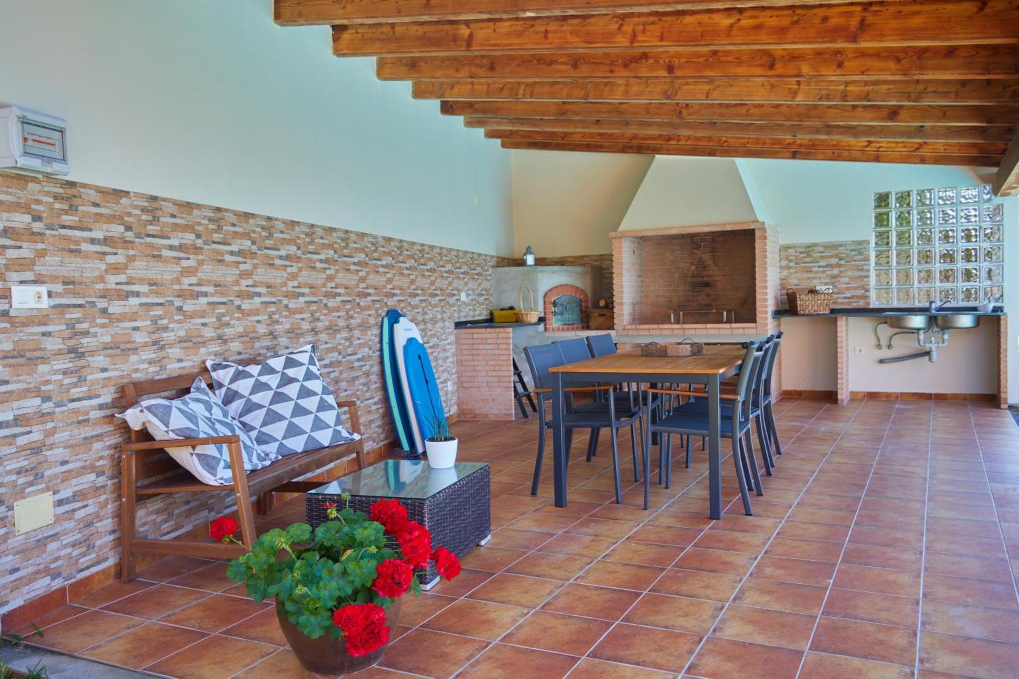 Casa Con Piscina, Vistas Y Cerca De Playas * Vigo