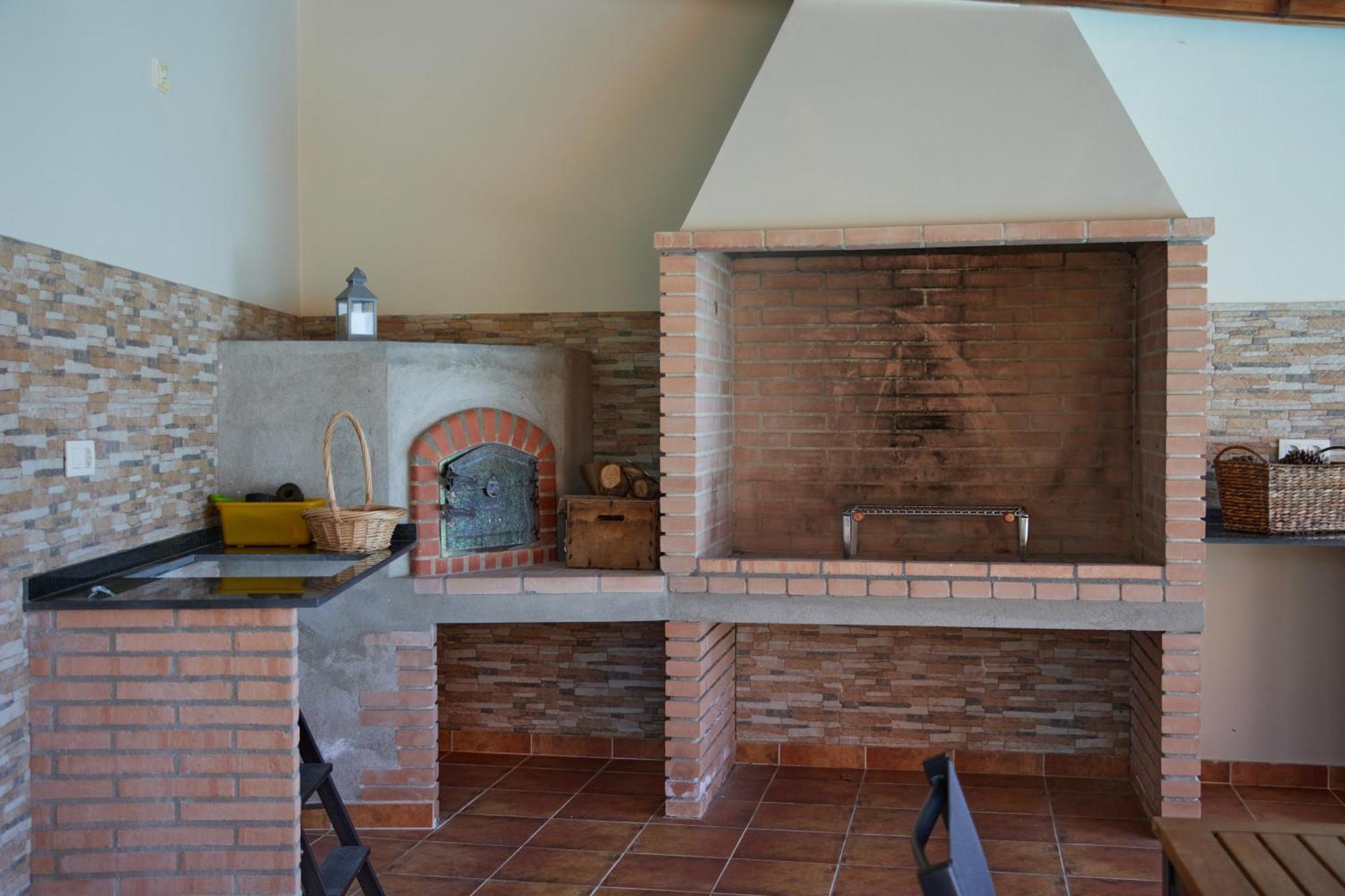 Casa Con Piscina, Vistas Y Cerca De Playas