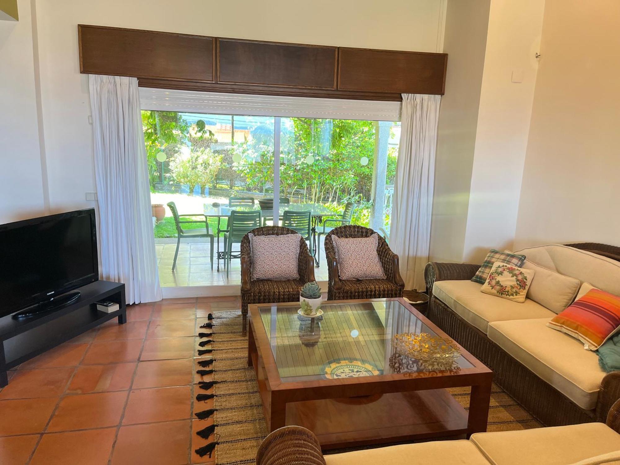 Exclusiva Casa Con Piscina En La Mejor Zona De Сasa de vacaciones *
