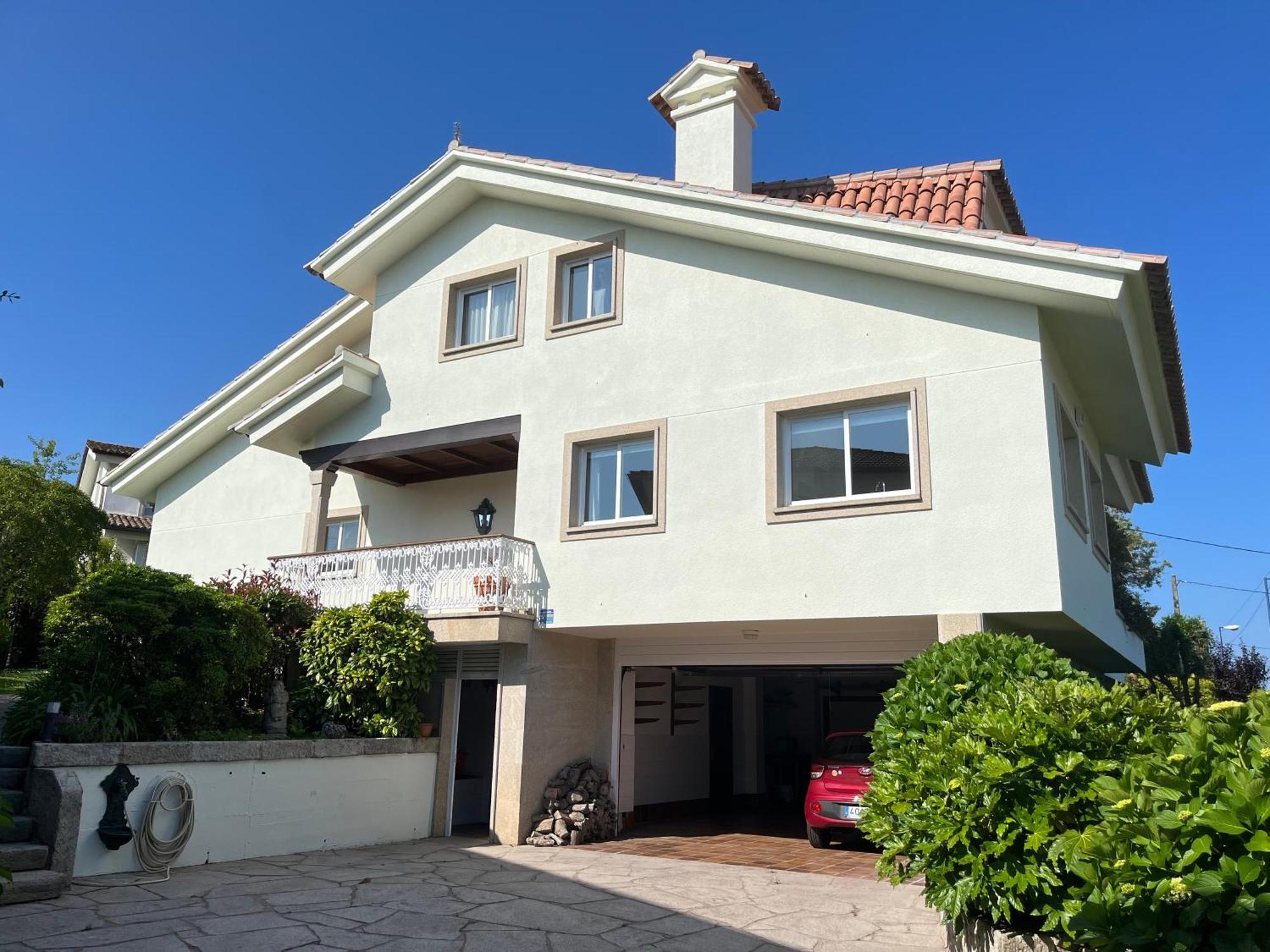 Exclusiva Casa Con Piscina En La Mejor Zona De