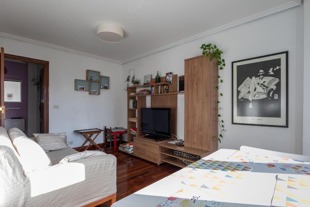 Bonito Piso Con Vistas, Centrico, Acogedor Apartamento