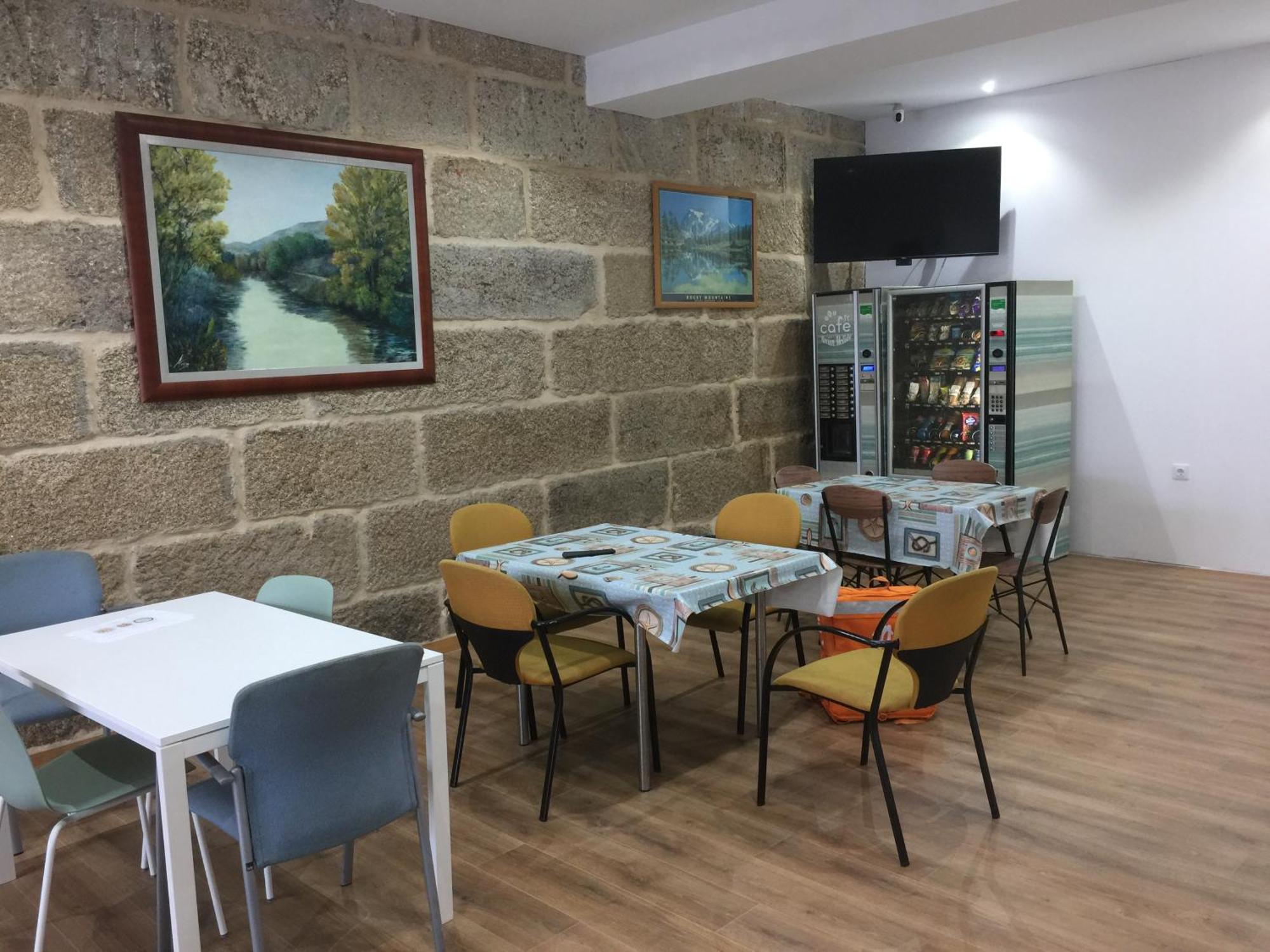 Habitacion 2º Dcha H-1 *