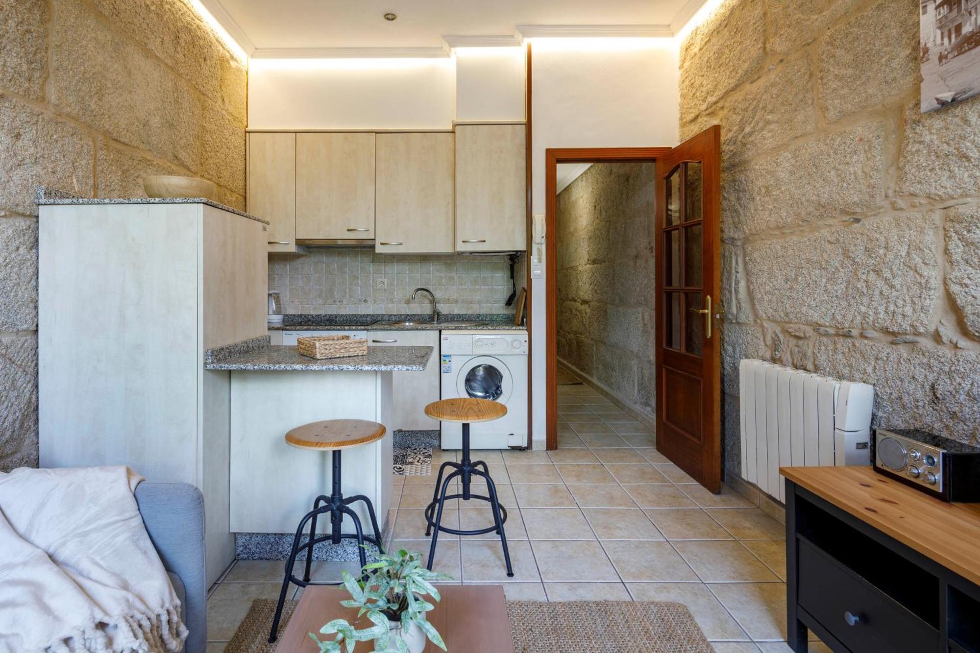 Con Encanto En El Casco Vello En Berbes Apartamento *