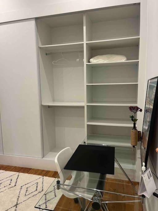 Living Apartment *