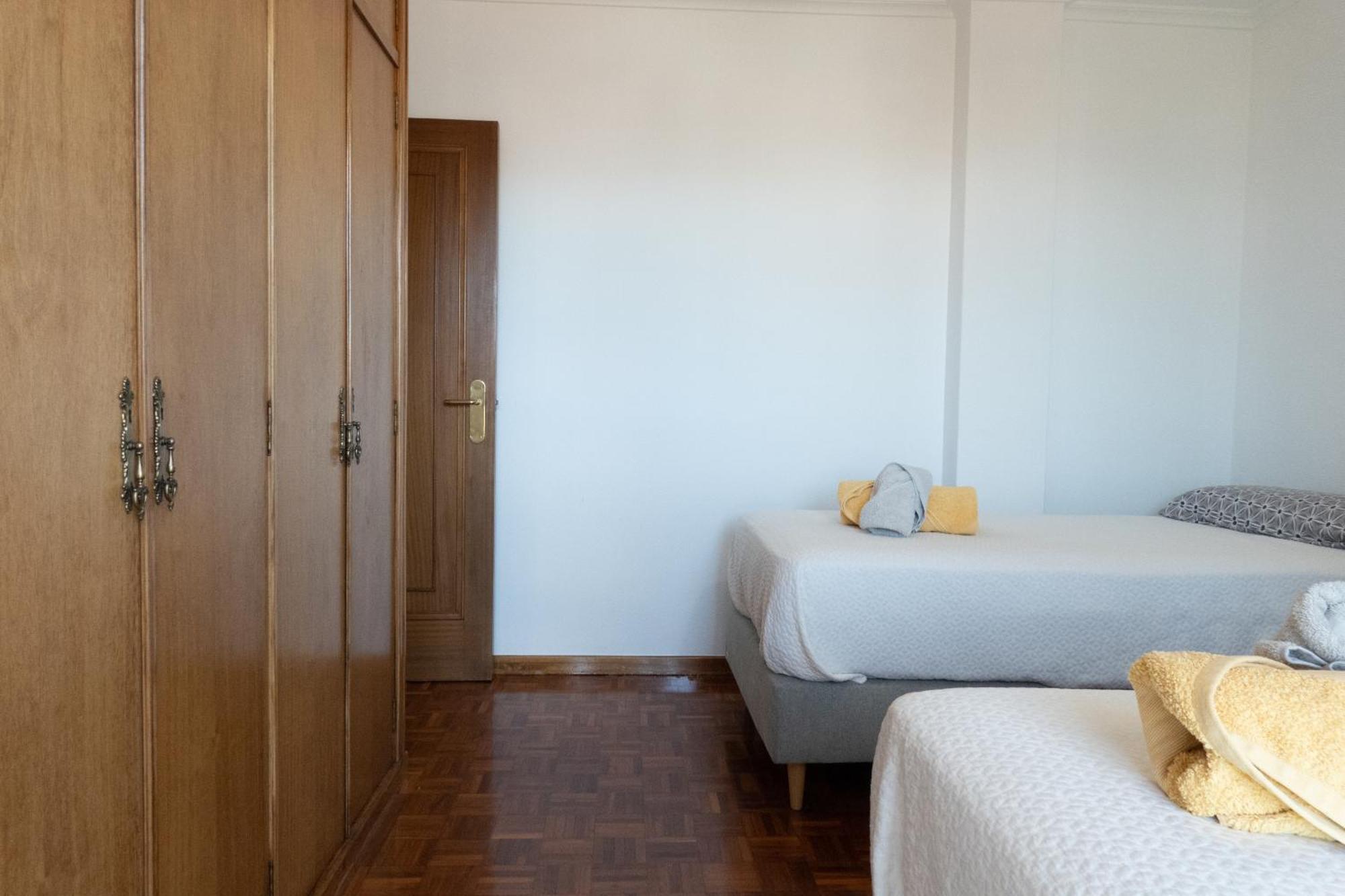 Piso 3 Con Parking A 5mins Vialia & Halo Vistas A La Ria De ツ By Rias Baixas