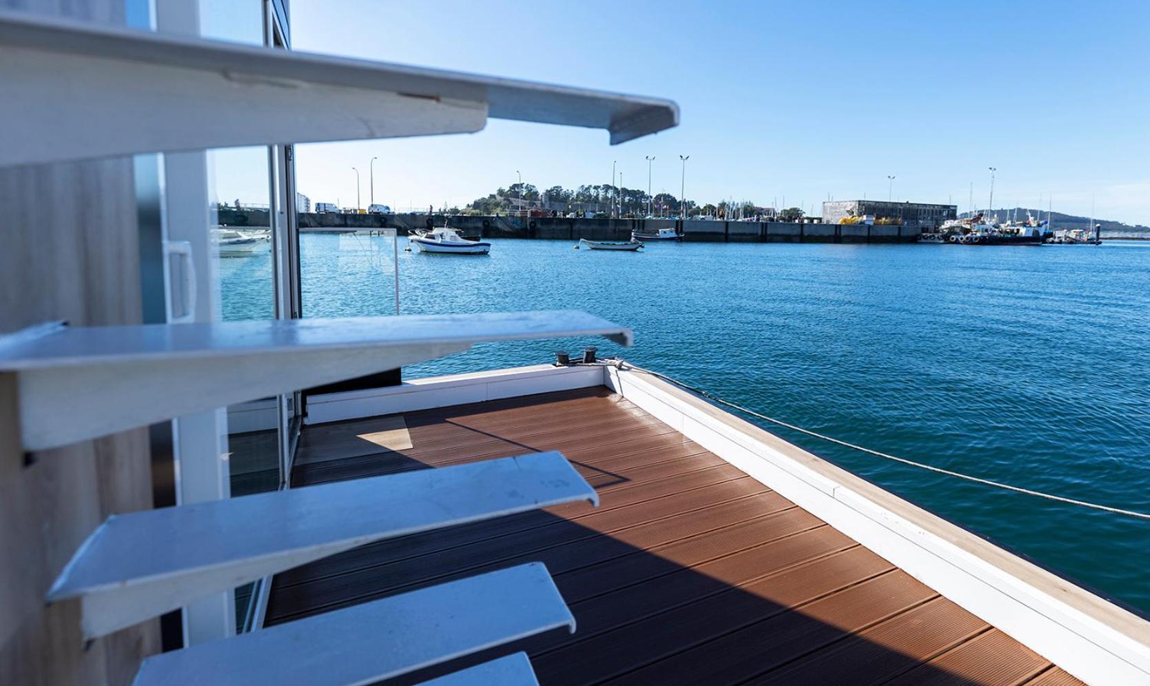 Barco-apartamento En El Nautico De * Vigo