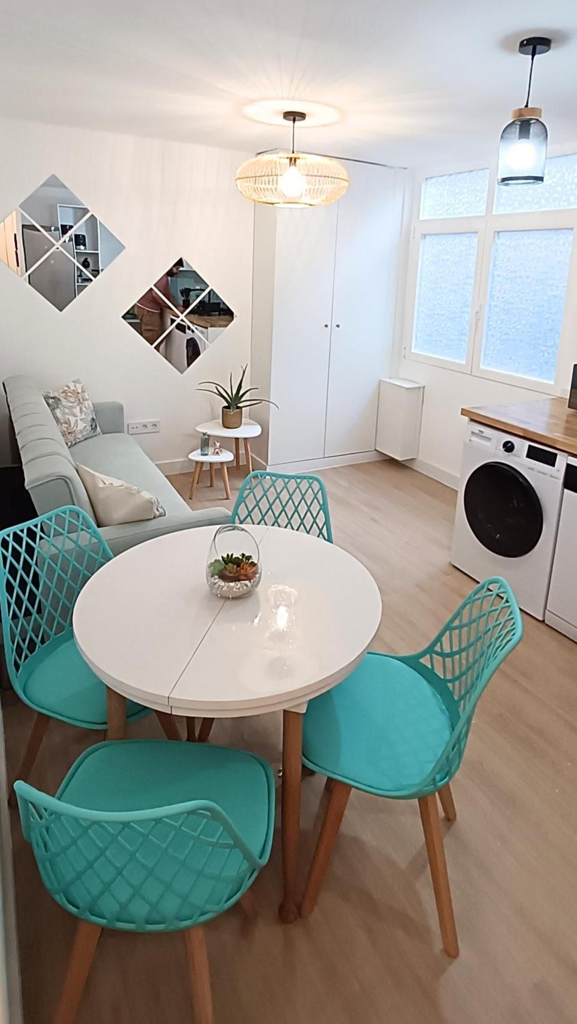 Apto Pet-friendly, 2 Plazas De Garaje Y Balcon Apartamento