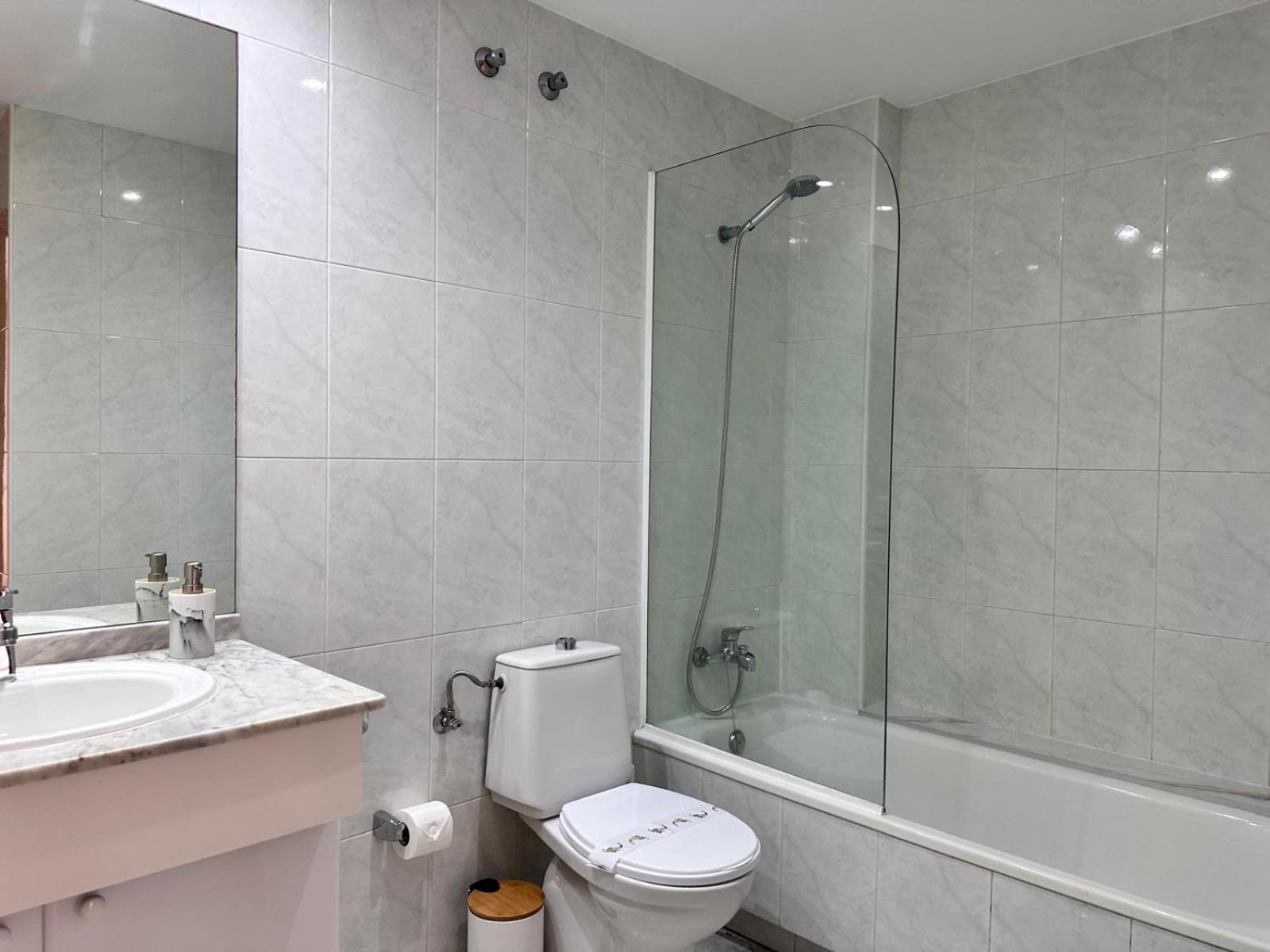 Apartamento En La Playa De Samil Apartamento
