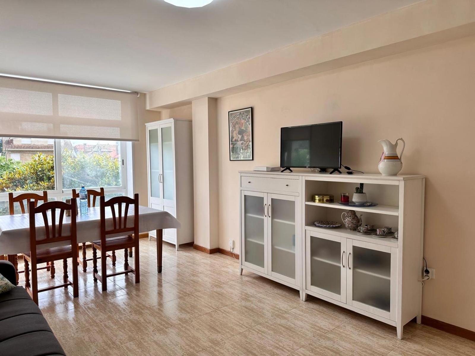 Apartamento Apartamento En La Playa De Samil
