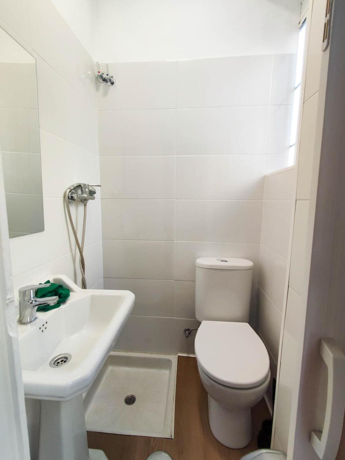 Airinos De Guest house