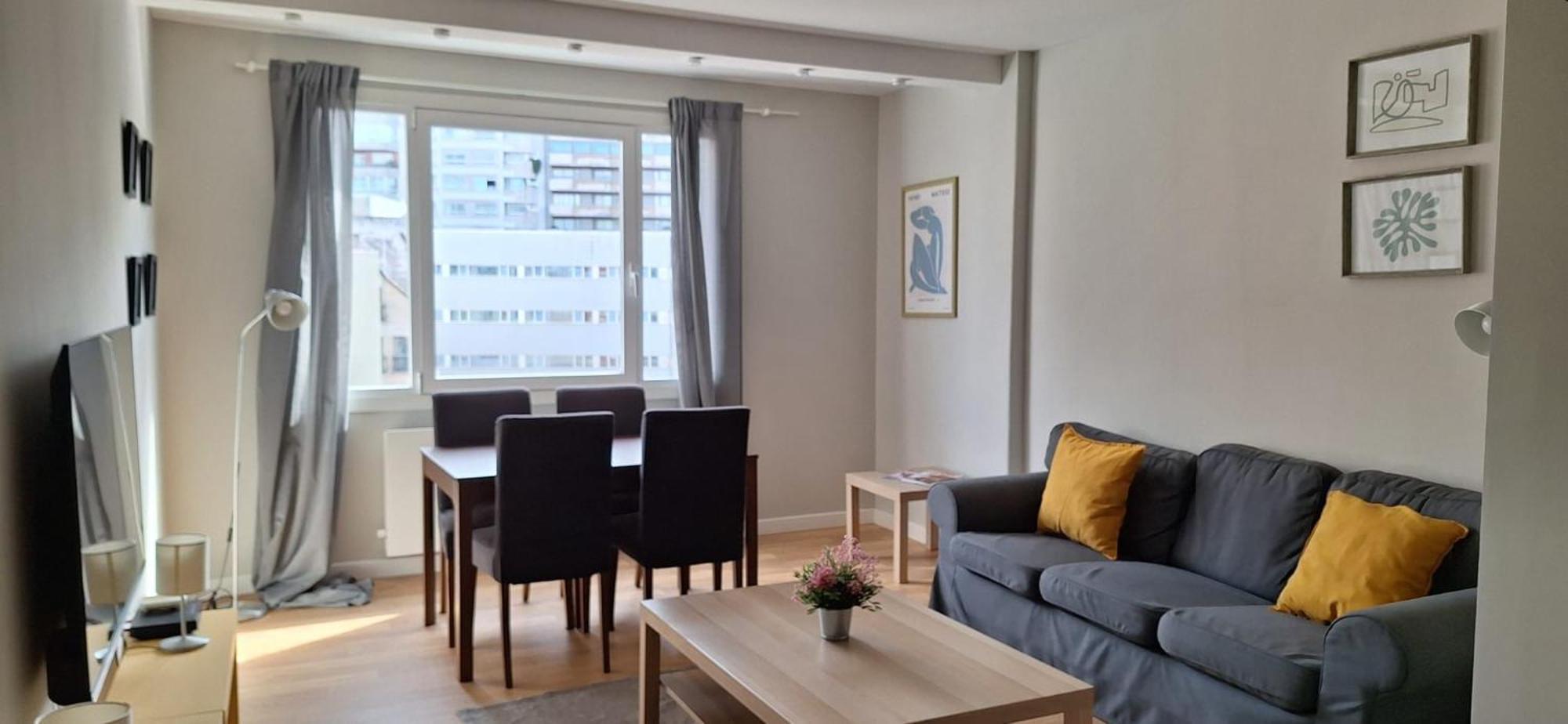 Apartamento Muy Luminoso En El Centro De Vigo