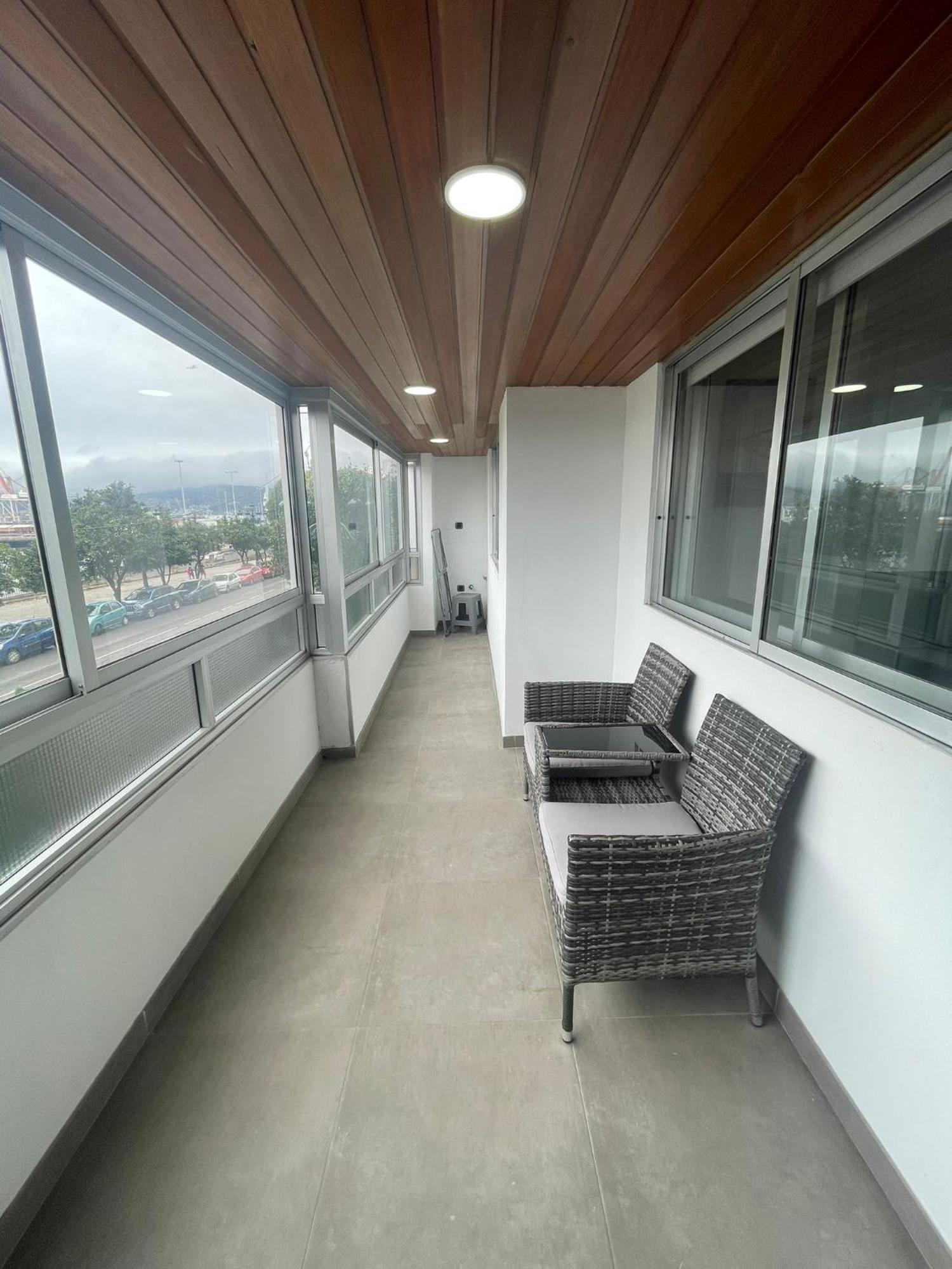 Apartahotel Cíes García Barbón 108 Centro-flats With Services *