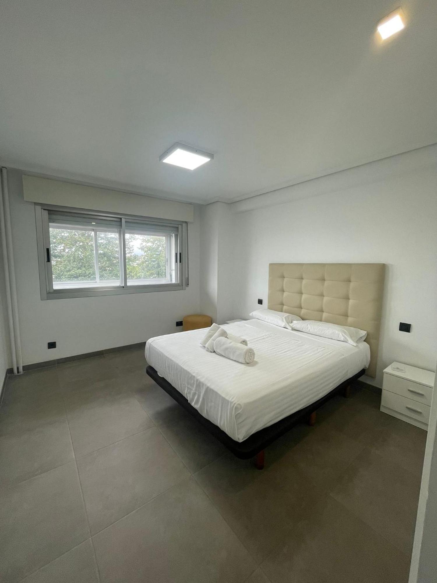 Cíes García Barbón 108 Centro-flats With Services