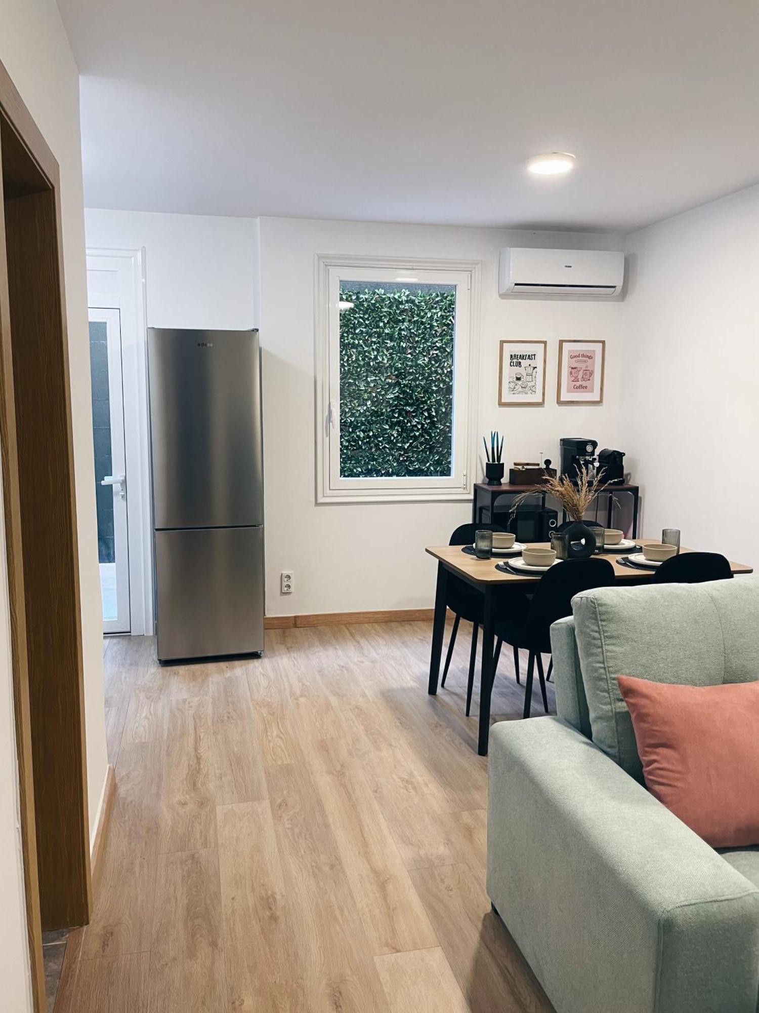 Con Terraza En El Centro De Apartamento Vigo