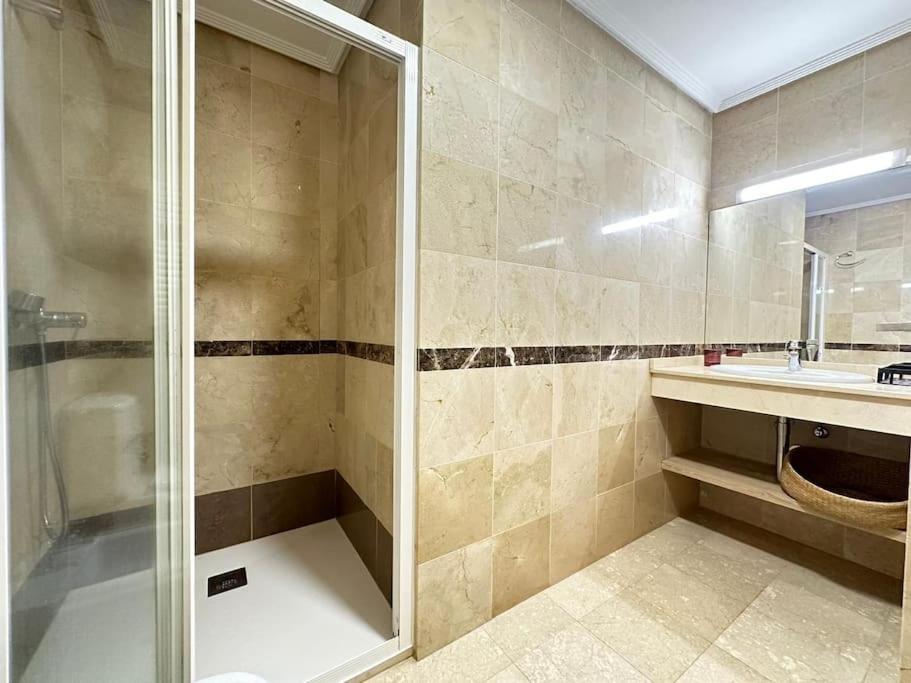 Comodo Centro Apartamento
