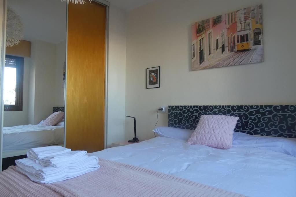 Apartamento Atico Con Terraza En El Corazon De *