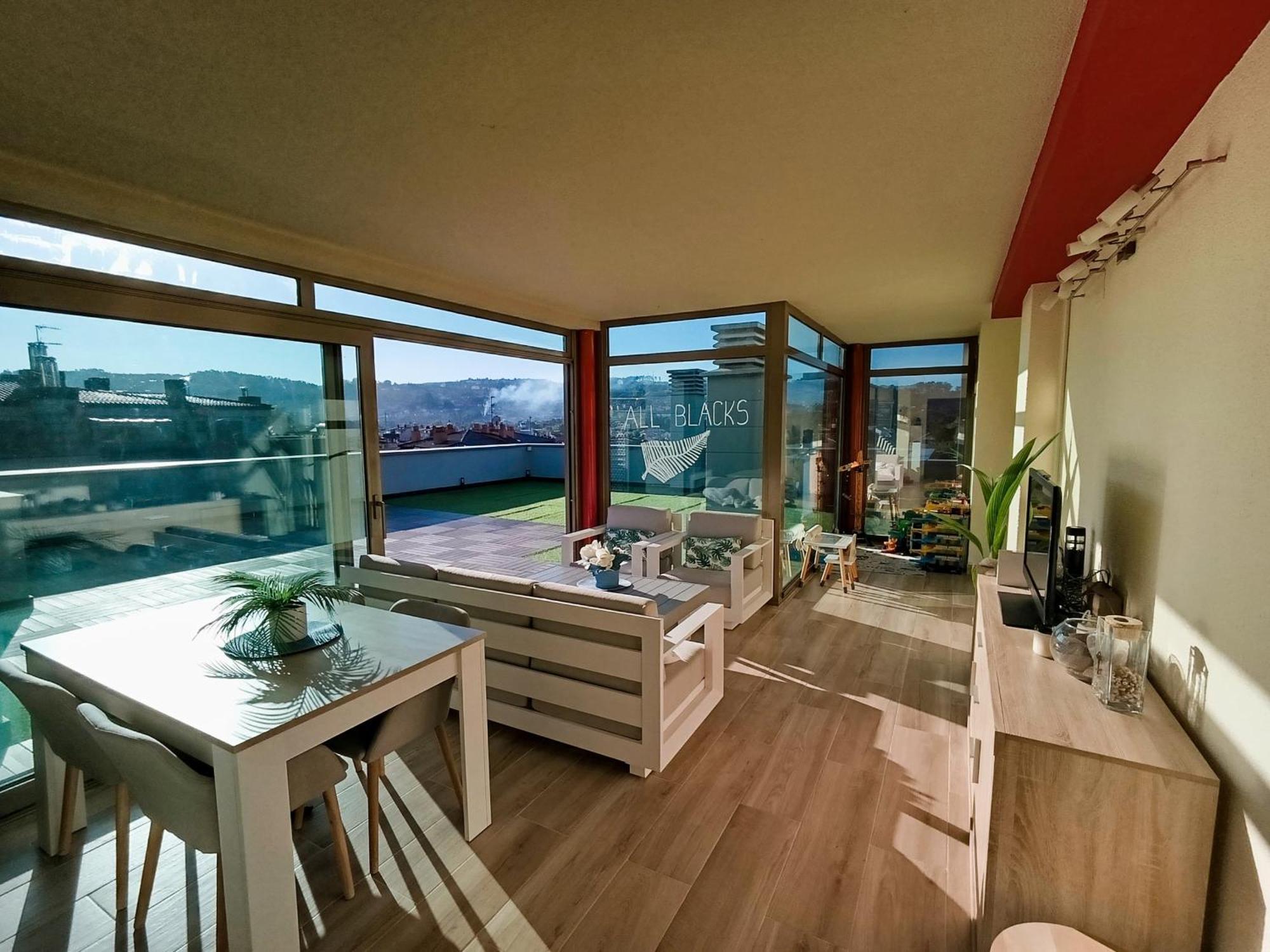 Apartamento Atico Chill-out De Lujo Con Piscina Y Parking Gratis