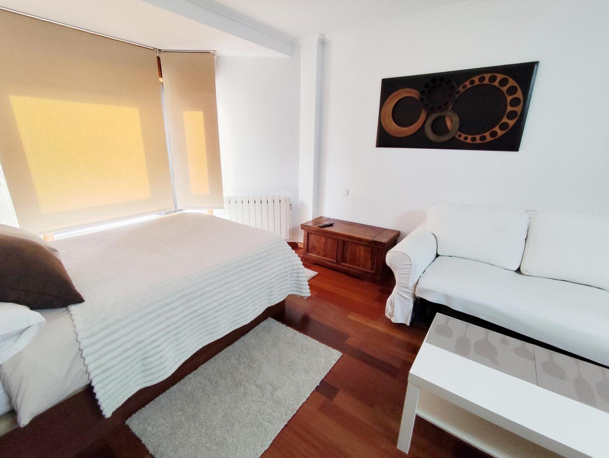 Estudio Centrico, A Pocos Metros Plaza De Espana. Apartment *