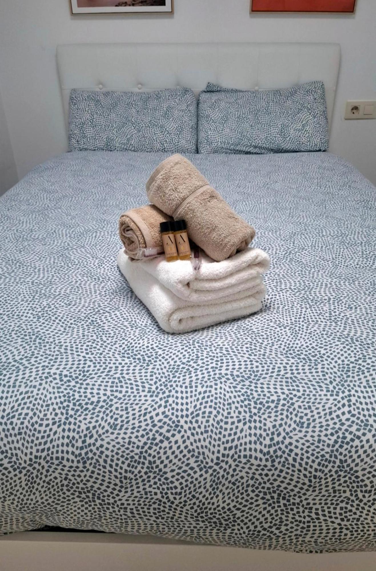 Moderno Con Garaje Privado En El Centro De Apartamento *