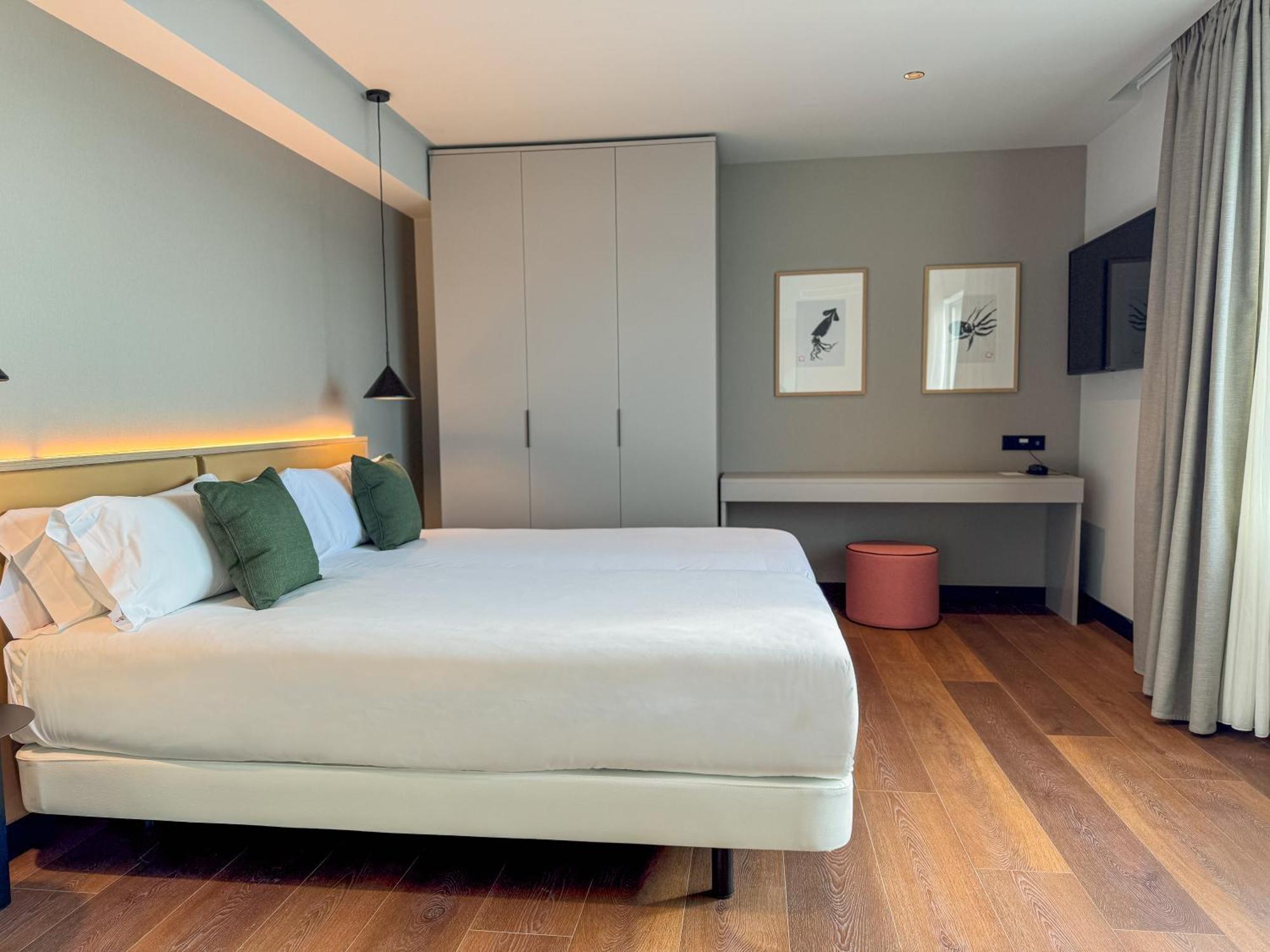 Bahia De Hotel 4*