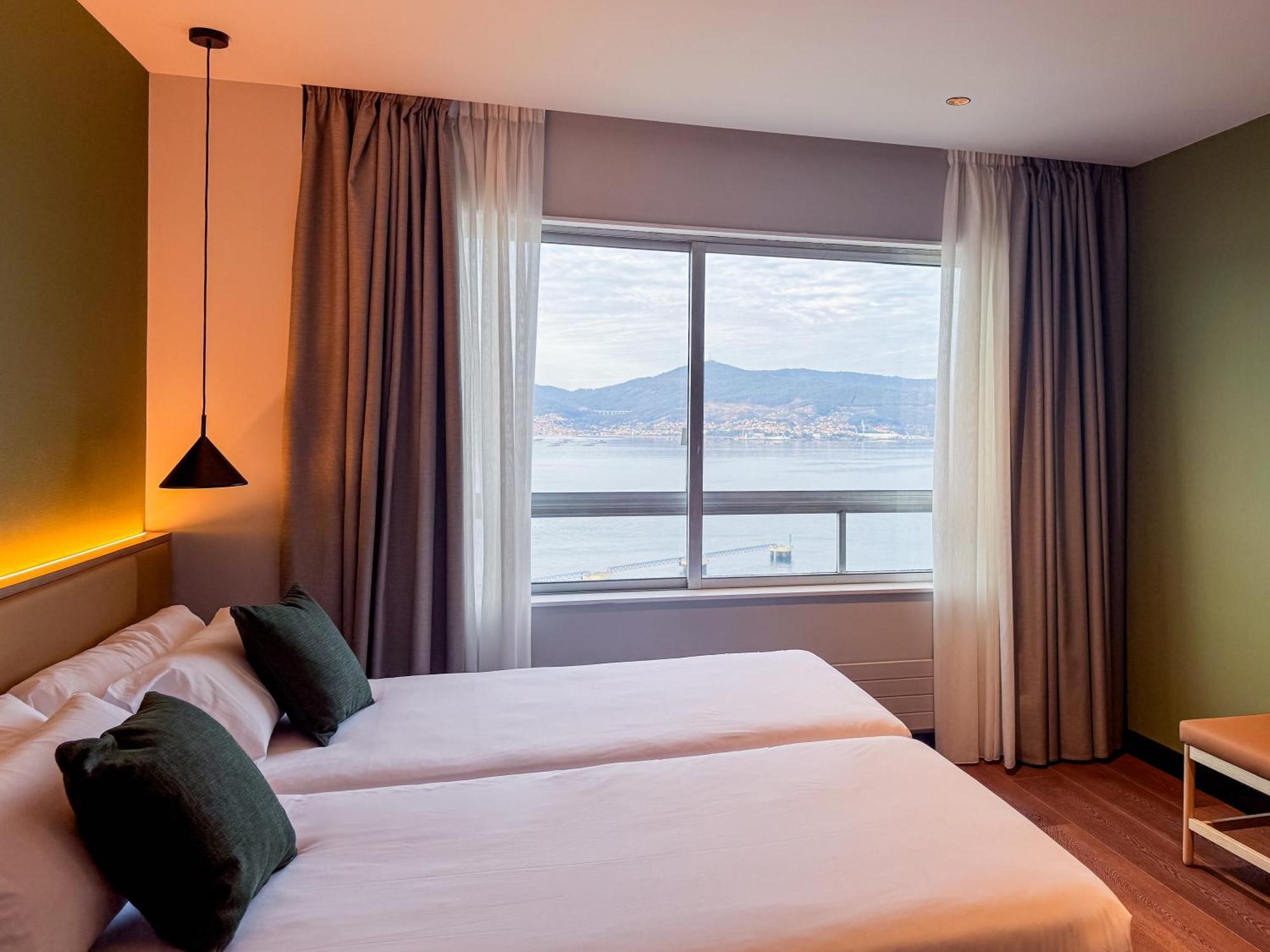 Bahia De Hotel 4*
