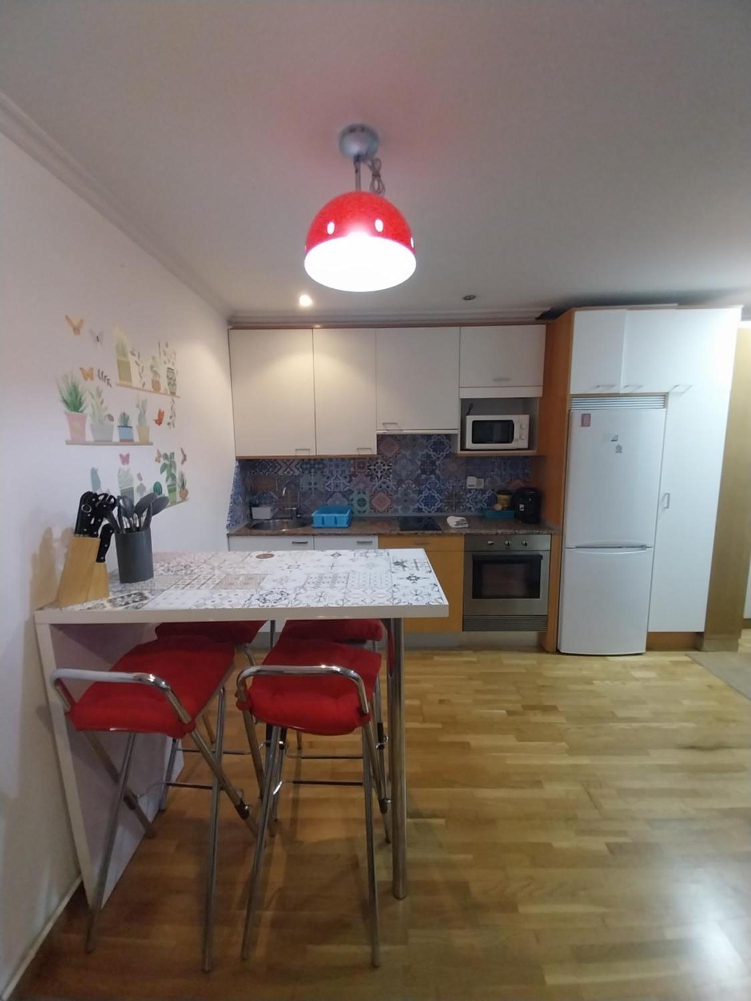 Pleno Centro, Alameda, 5 Minutos Casco Vello Y Estacion Ave * Vigo