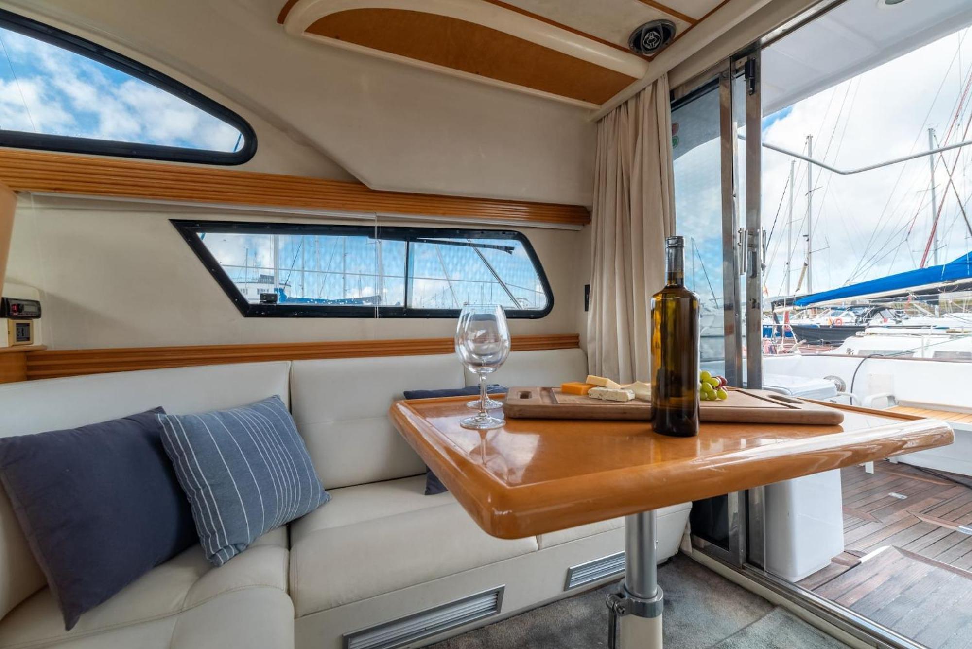 Hotel en barco Barco Experience Vigo