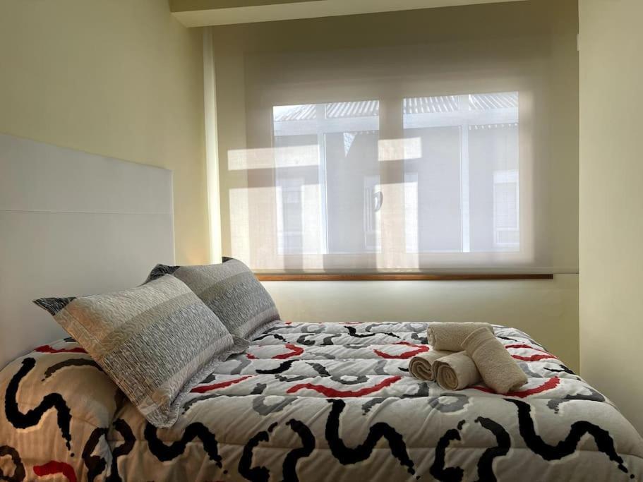 3 En Plaza De Espana 6pax * Vigo