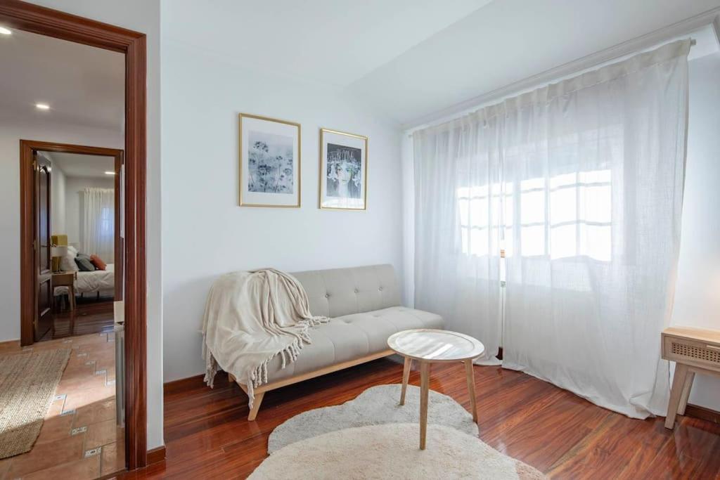 Gran Casa Con Vistas A La Ria De Vigo Chalet