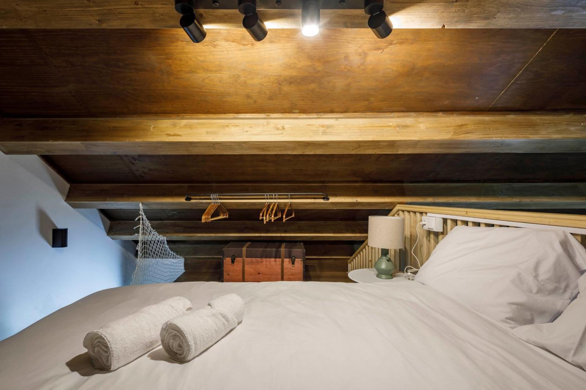 Chalet Hermoso Molino Restaurado A Pie Del Rio En Vigo