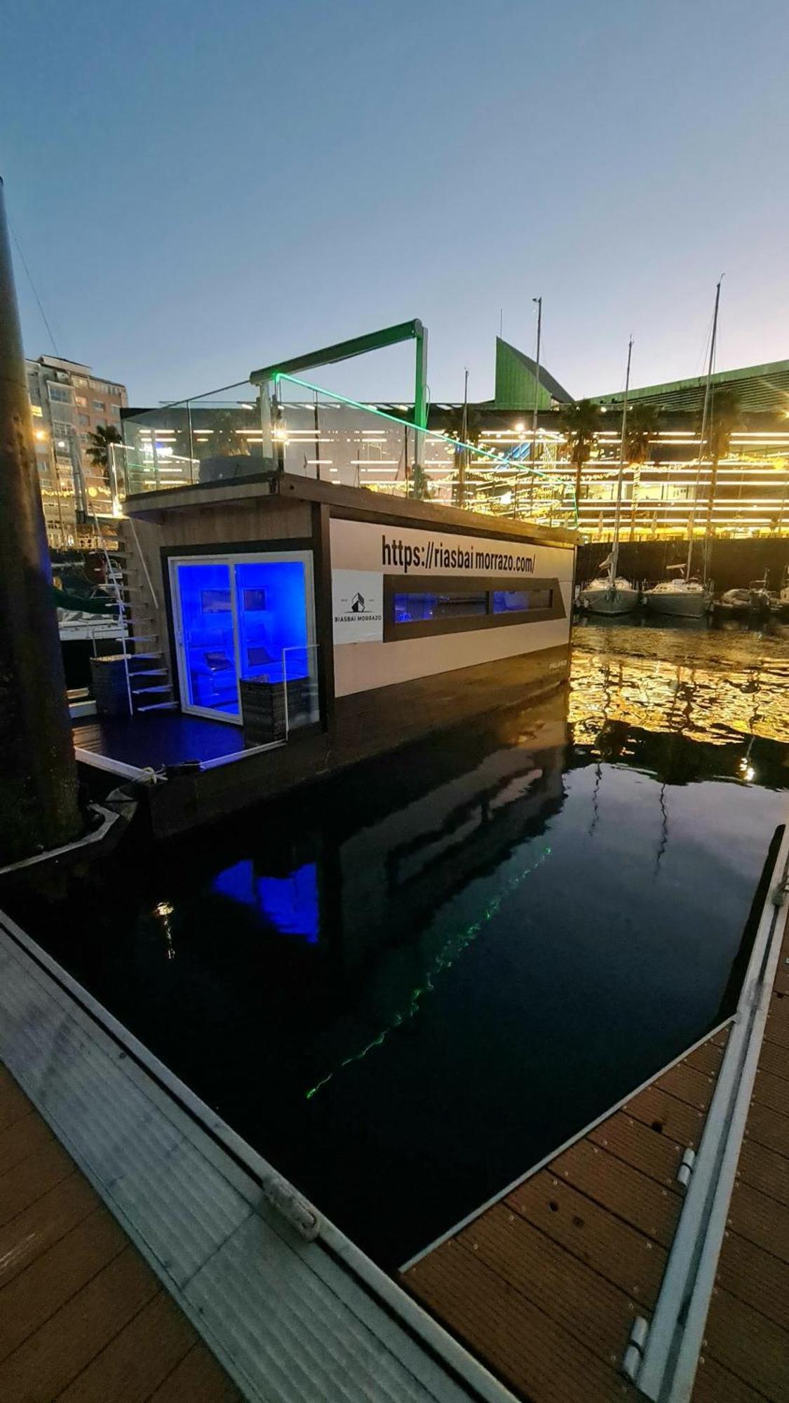 Barco-apartamento En El Nautico De Vigo
