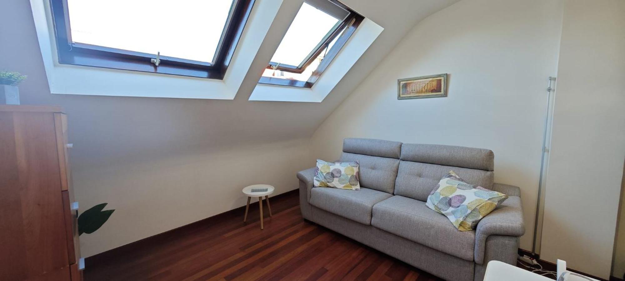 Apartamento Atico Estudio Centro Vigo, Luminoso