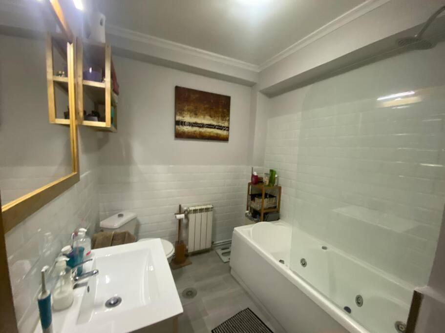 Piso Completo En Centro De Apartamento Vigo