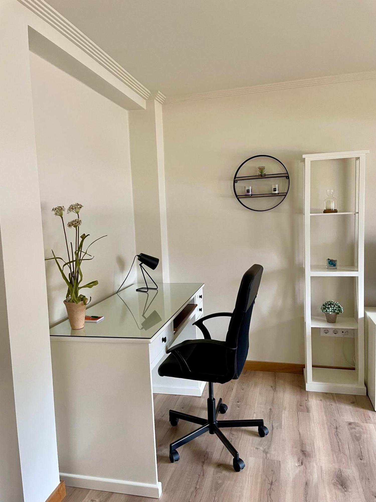 Amplio Con Terraza En Bouzas, Cerca De La Playa. Apartamento Vigo