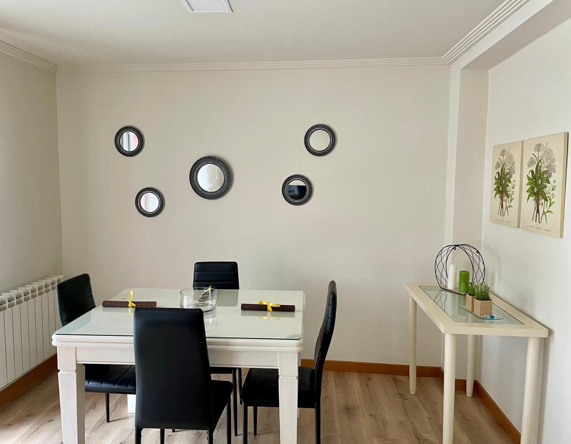 Apartamento Amplio Con Terraza En Bouzas, Cerca De La Playa. Vigo