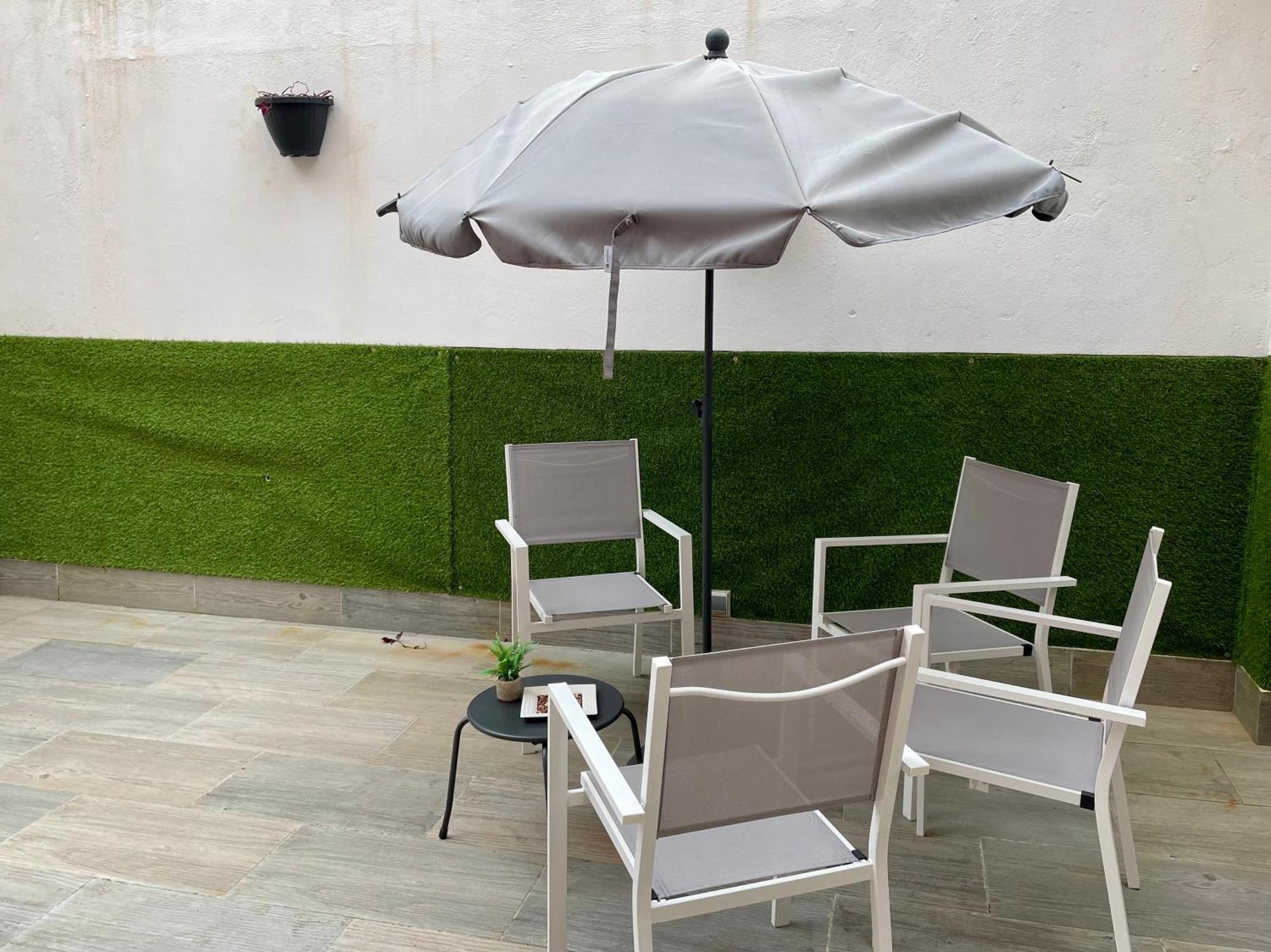 Amplio Con Terraza En Bouzas, Cerca De La Playa.
