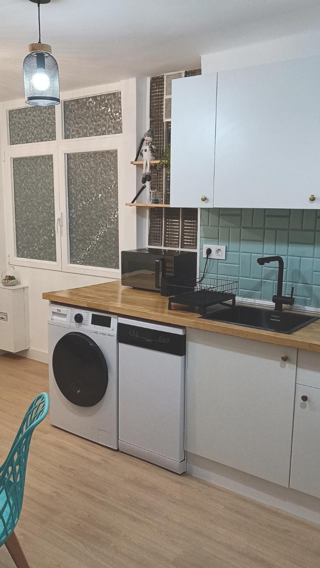 Apartamento Apto Pet-friendly, 2 Plazas De Garaje Y Balcon