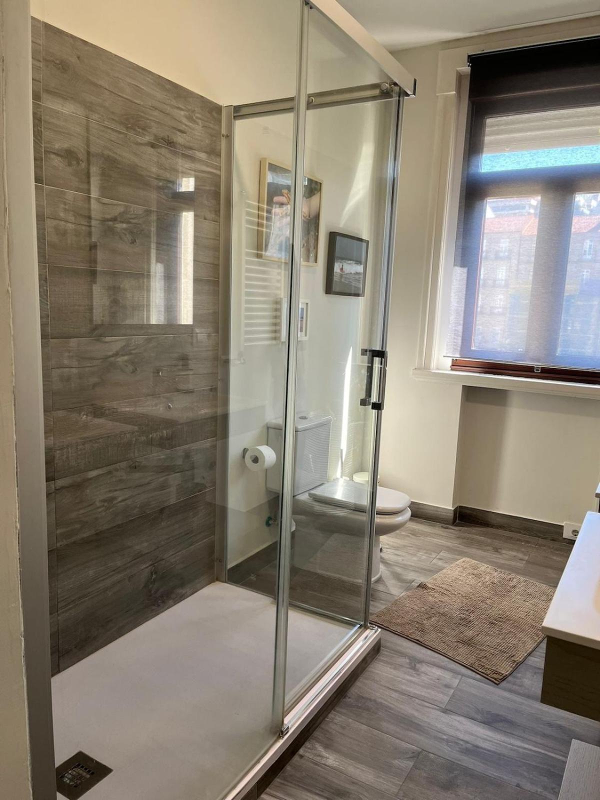 Apartamento Amplio Y Luminoso Piso En El Centro De Vigo